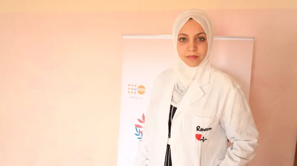 From Daughter to Deliverer: A Young Midwifery Student Helps Deliver Her Baby Sister After Her Mother Goes Into Emergency Labour at Home in Gaza